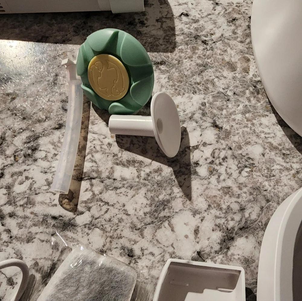 New In Box Smart Wireless Pet Water Fountain